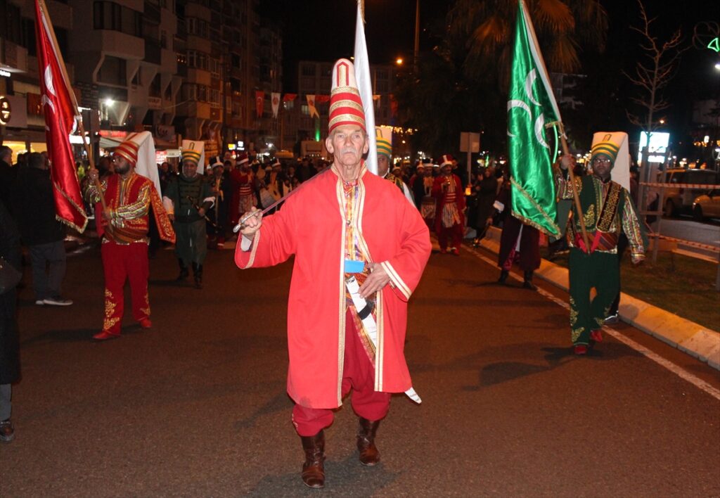 Bafra’da 600 yıllık “Sele Sepet Top Kandil” geleneği yaşatıldı