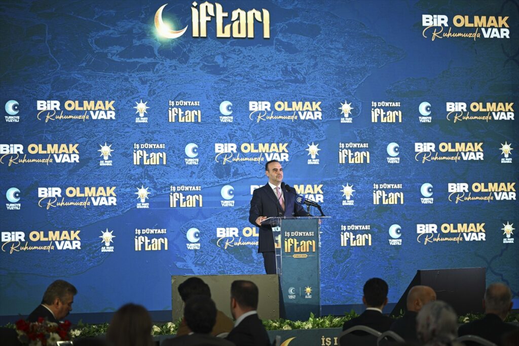 Bakan Kacır, AK Parti İstanbul İş Dünyası İftarı’nda konuştu: