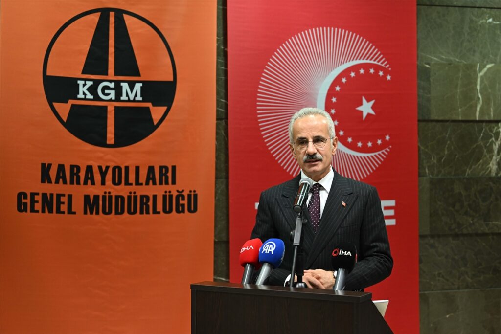 Bakan Uraloğlu, İNTES Geleneksel İftar Programı’nda konuştu: