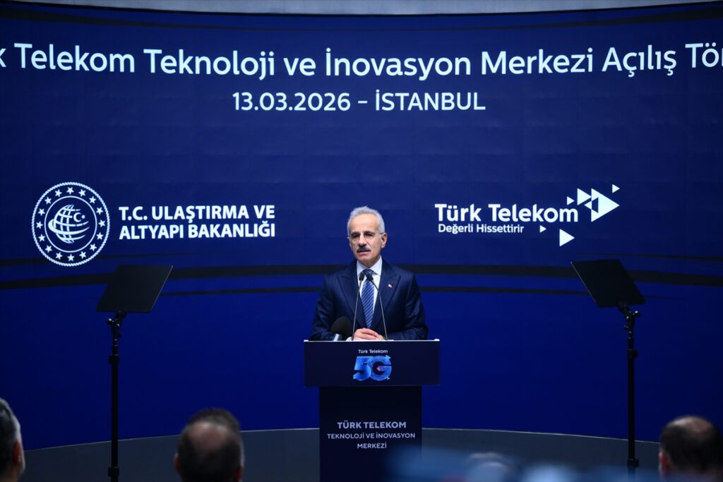 Bakan Uraloğlu, Türk Telekom Teknoloji ve İnovasyon Merkezinin açılışında konuştu: