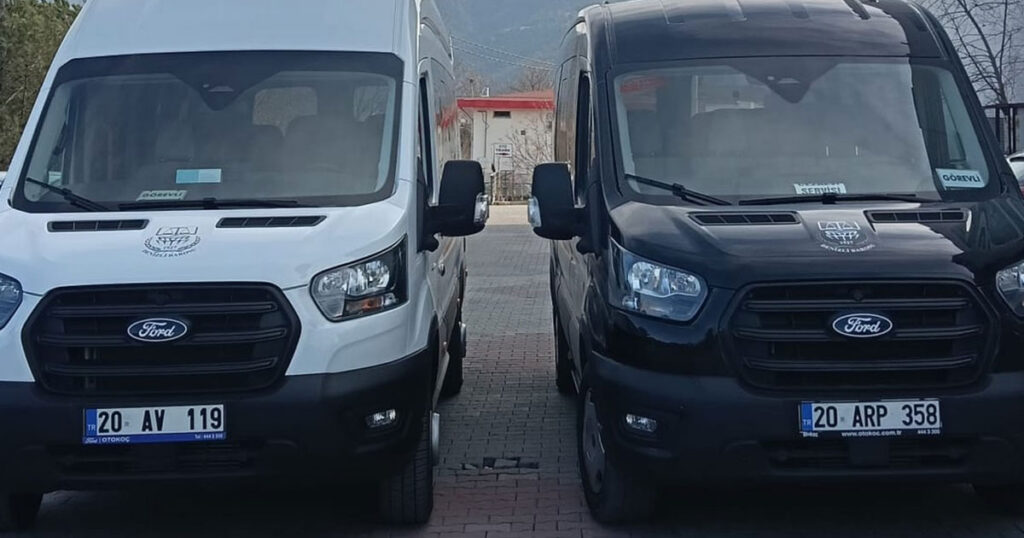 Denizli Barosu servis araçlarını yeniledi
