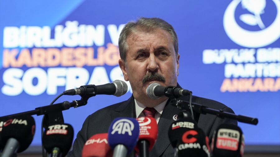 BBP Genel Başkanı Destici, partisinin iftar programında konuştu: