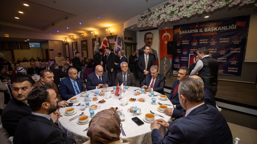 BBP Genel Başkanı Destici, Sakarya’da iftar programında konuştu: