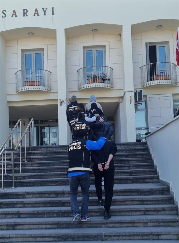 Bodrum’da uyuşturucu operasyonunda 3 zanlı tutuklandı