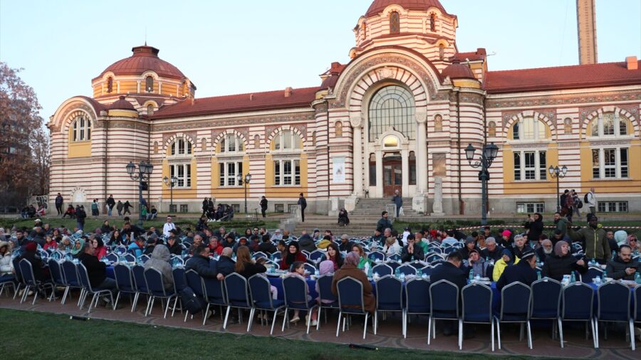 Bulgaristan Müslümanlar Diyaneti Başmüftülüğü, Kadir Gecesi dolayısıyla Sofya’da iftar programı düzenledi
