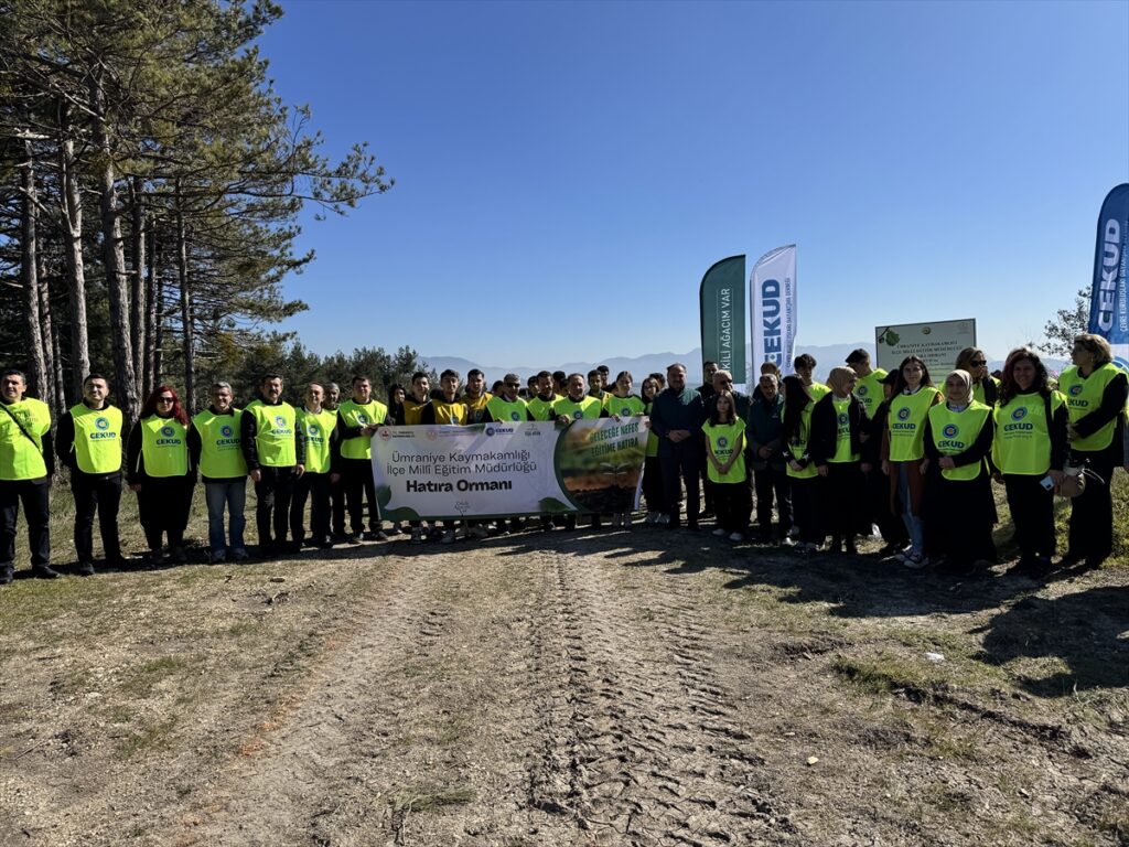 Bursa’da yaklaşık 10 bin fidan toprakla buluşturuldu