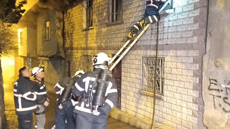 Çankırı’da iki katlı evde çıkan yangında 2 kişi öldü