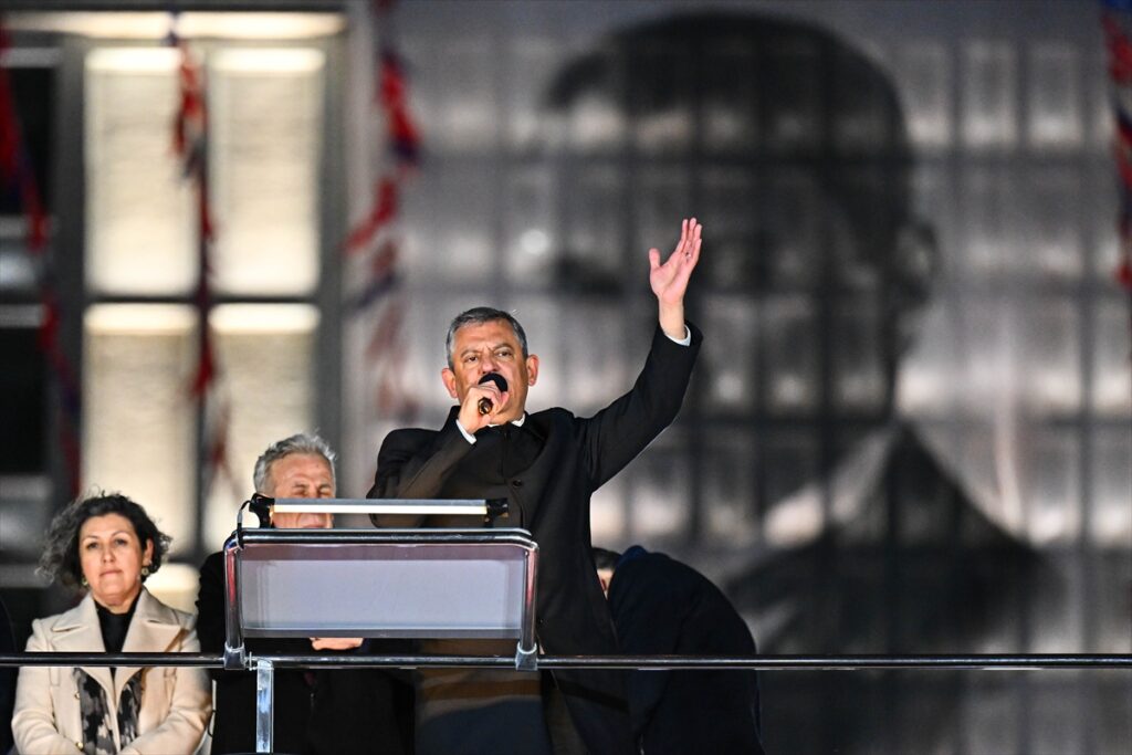 CHP Genel Başkan Özel, partisinin Saraçhane’deki mitinginde konuştu: