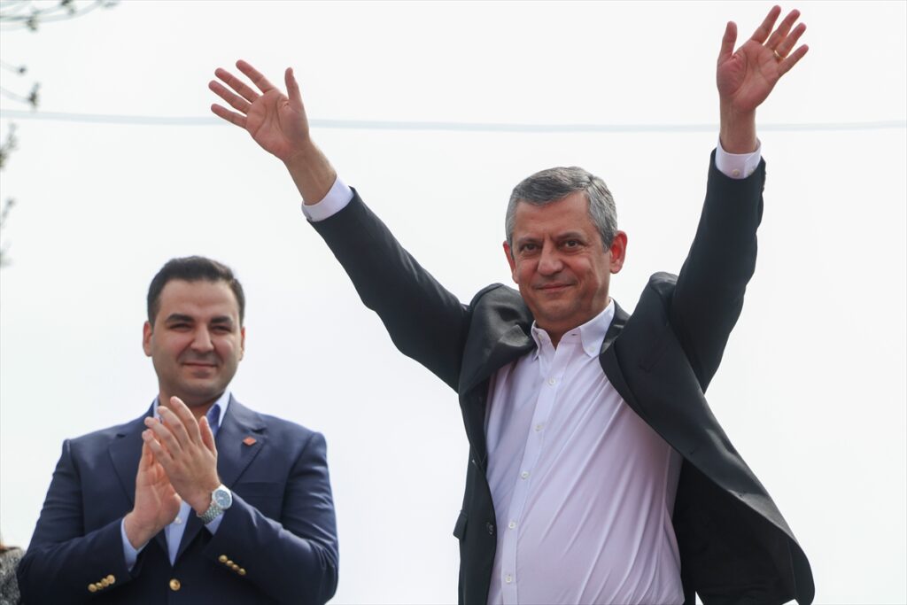 CHP Genel Başkanı Özel, partisinin Uşak mitinginde konuştu: