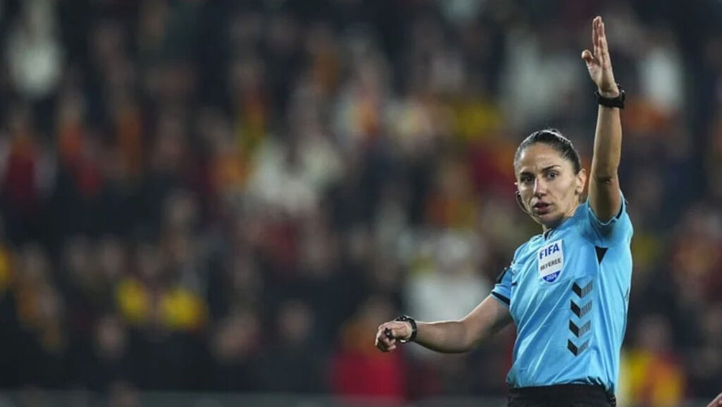 Süper Lig’de Kadın Hakem Tarihi Yazdı