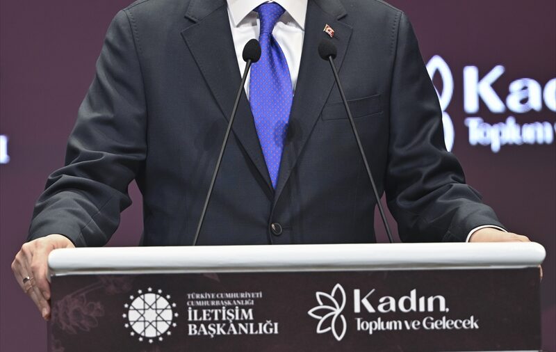 Cumhurbaşkanlığı İletişim Başkanı Duran, Kadın, Toplum ve Gelecek Paneli’nde konuştu: