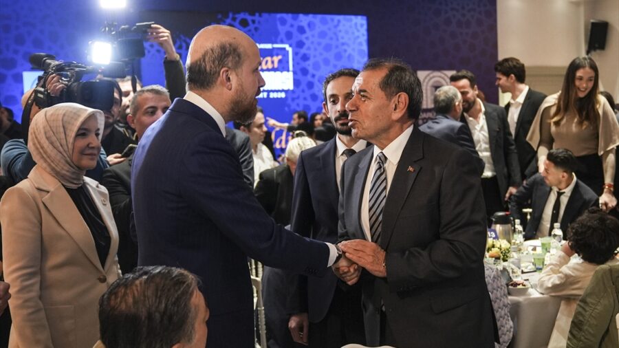 Darülaceze İdare Meclisi Üyesi Bilal Erdoğan, Darülaceze sakinleriyle iftar programında konuştu: