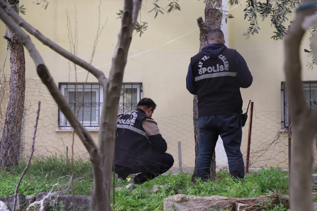 Denizli’de 6’ncı kattan düşen çocuk yaralandı