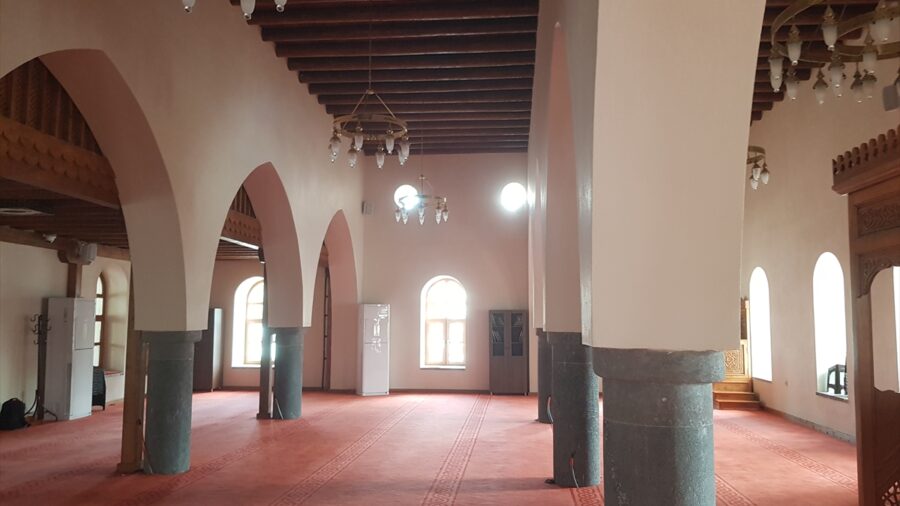 Depremde hasar gören 161 yıllık Dervişiye Camisi bayram namazıyla ibadete açılacak