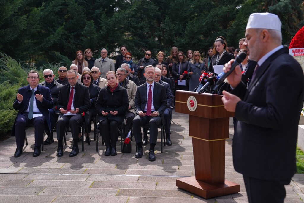 Dışişleri şehitleri için Ankara’da anma töreni düzenlendi