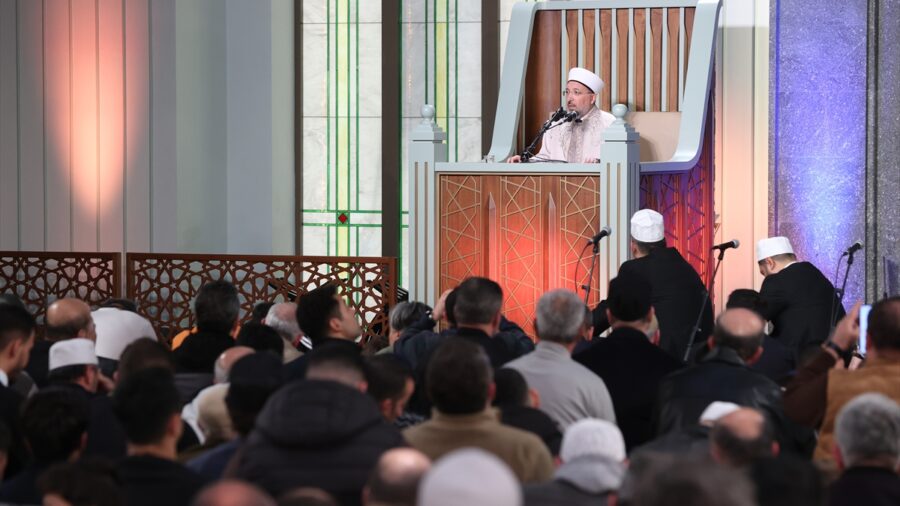 Diyanet İşleri Başkanı Arpaguş, Beştepe Millet Camisi’ndeki Kadir Gecesi programına katıldı: