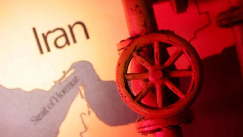 İran Hürmüz Boğazı’nı Kapatma Kararı Aldı