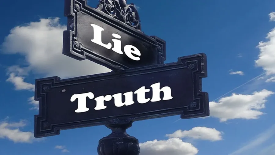 Gerçekler, Maskeler ve Susmanın Hikmeti