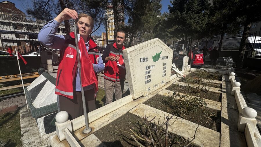 Elazığ’da şehitliklerde kapsamlı bakım ve temizlik çalışması başlatıldı