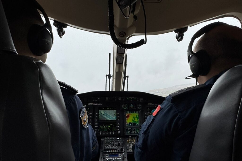 Emniyet ekiplerince bayram öncesi havadan trafik denetimi sürüyor