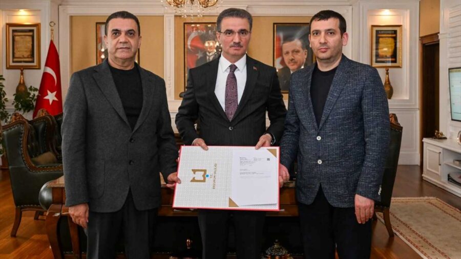 Erzurumlu iş insanından Gazze için 1 milyon lira bağış