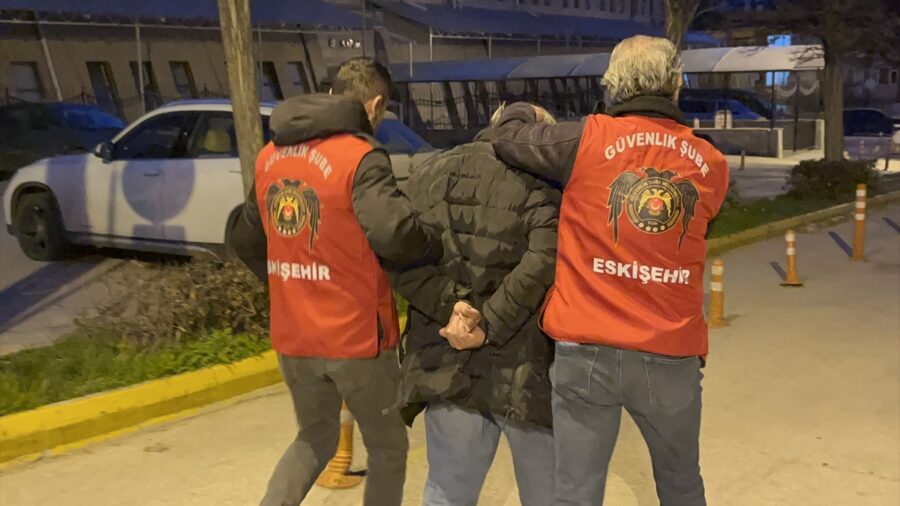 Eskişehir’de Atatürk’e hakaret eden şüpheli tutuklandı