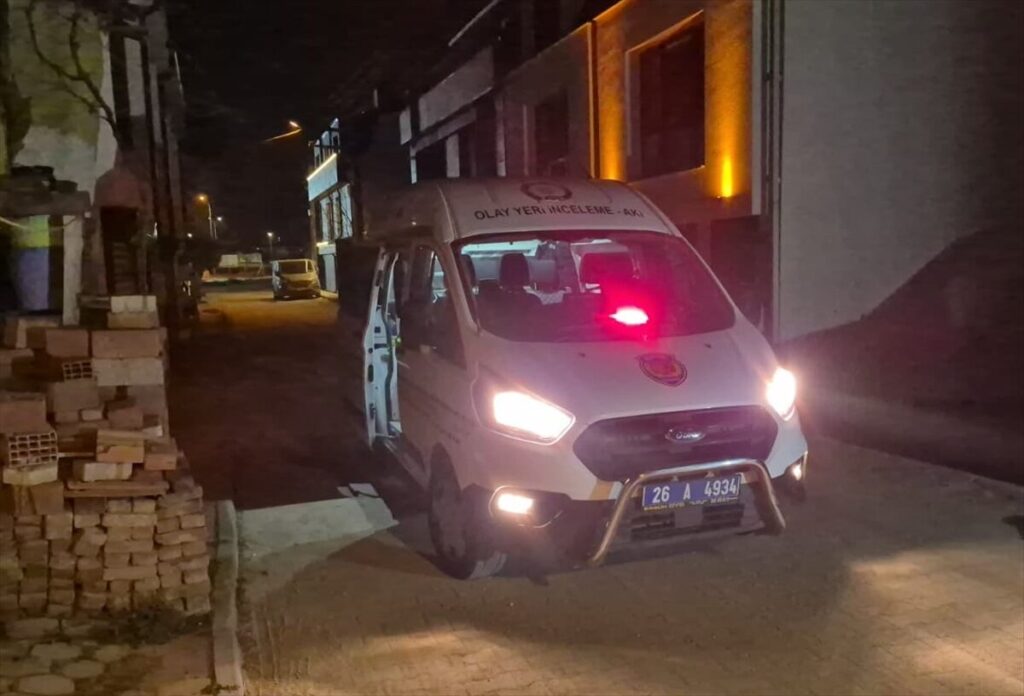 Eskişehir’de bisiklet demiri vücuduna saplanan çocuk hayatını kaybetti