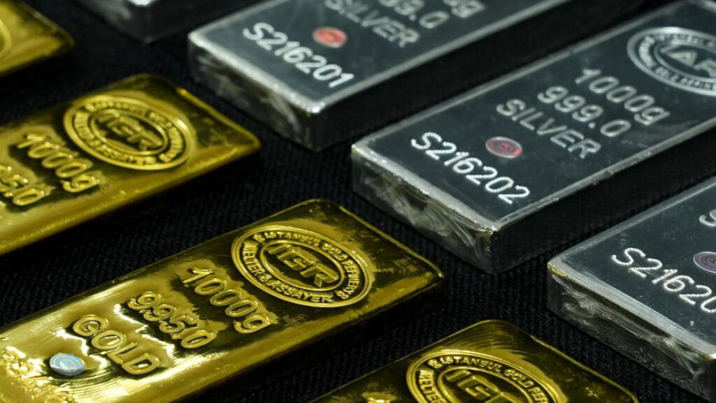 Altın ve Gümüş Fiyatlarında Düşüş: Fed’e Odaklanıldı