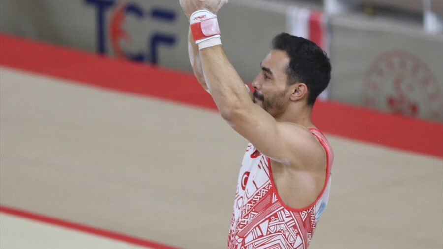 Ferhat Arıcan, Artistik Cimnastik Dünya Kupası’nın Türkiye ayağında bronz madalya kazandı