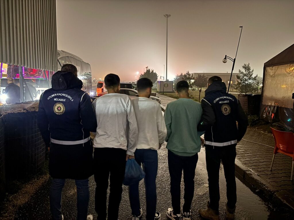 Gaziantep’te 3 düzensiz göçmen yakalandı