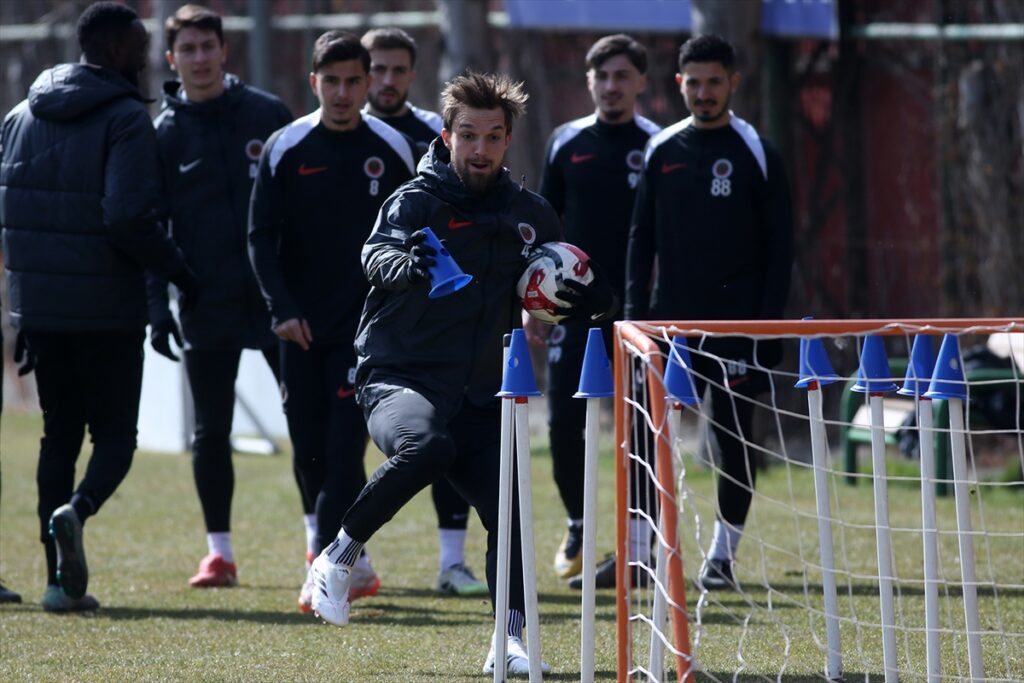 Gençlerbirliği, Alanyaspor karşılaşmasının hazırlıklarını tamamladı