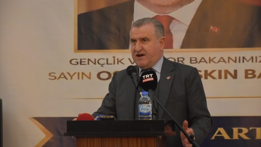 Gençlik ve Spor Bakanı Bak, Artvin’de iftar programına katıldı: