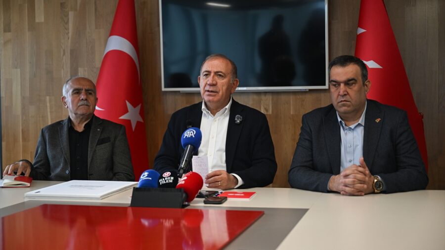 Gürsel Tekin, CHP İstanbul İl Başkanlığı’nda basın toplantısı düzenledi: