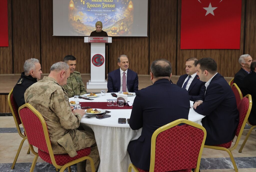 Hakkari’de bayramlaşma programı düzenlendi