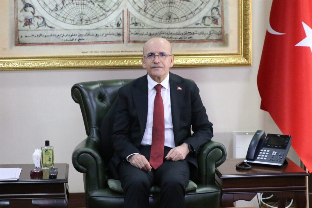 Hazine ve Maliye Bakanı Şimşek, Siirt’te ziyaretlerde bulundu