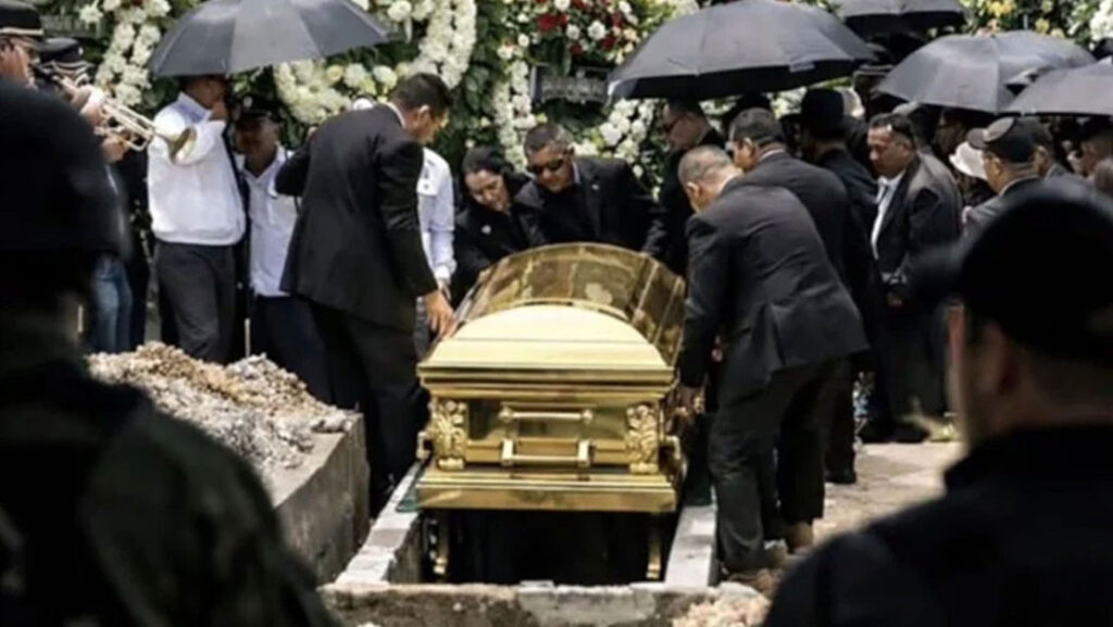 Meksika’da El Mencho’nun Altın Tabutla Defni Gerçekleşti
