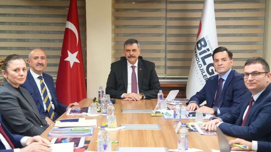 İçişleri Bakanı Çiftçi, Bilgi Teknolojileri Genel Müdürlüğünü ziyaret etti