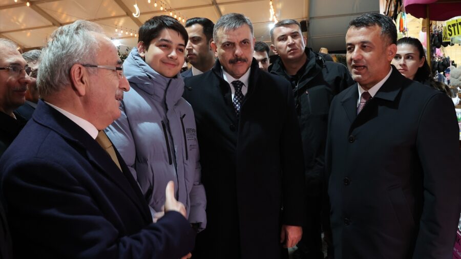 İçişleri Bakanı Çiftçi, Samsun’da Ramazan Sokağı’nı ziyaret etti