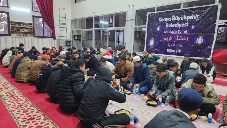 İHH, Suriye’de 144 binden fazla kişiye iftar verdi