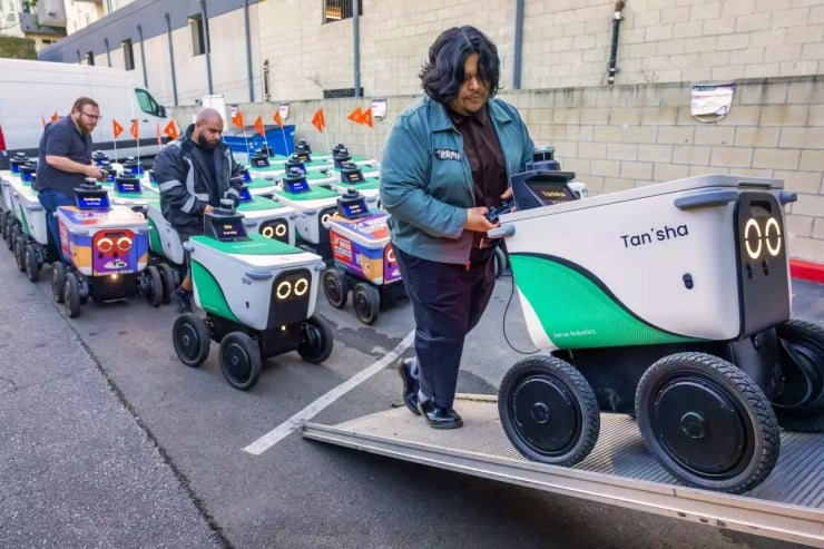 ABD’de yeni istihdam: ‘Robot bakıcısı aranıyor’