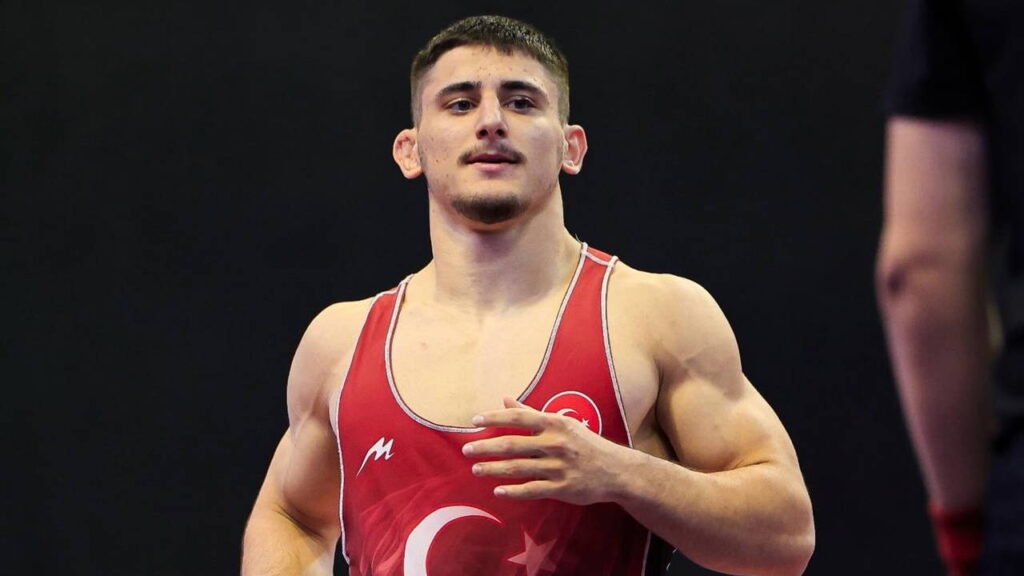 Metehan Yaprak güreşte Avrupa’dan bronzla döndü