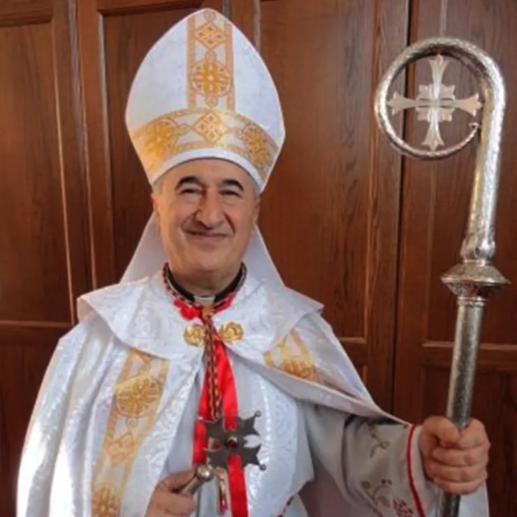 Piskopos 427 bin dolar çalıp geneleve gitti