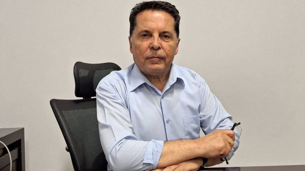 Ahmet Özer kayyıma açtığı davayı kazandı