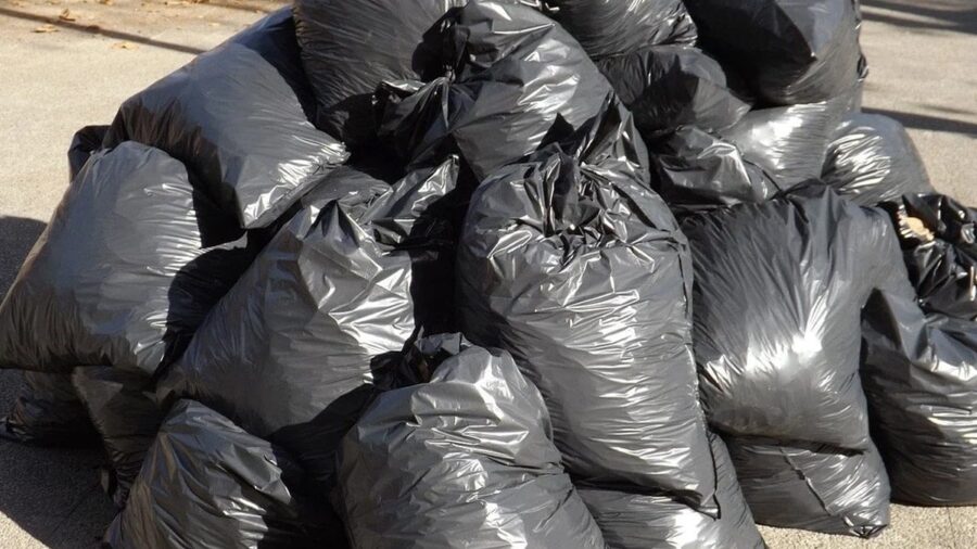 Bir kg altını 10 ton çöpün arasında aradı ve buldu