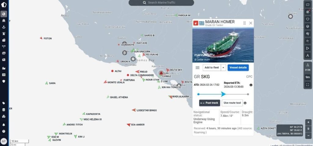 Karadeniz’de Yunan bayraklı tanker vuruldu