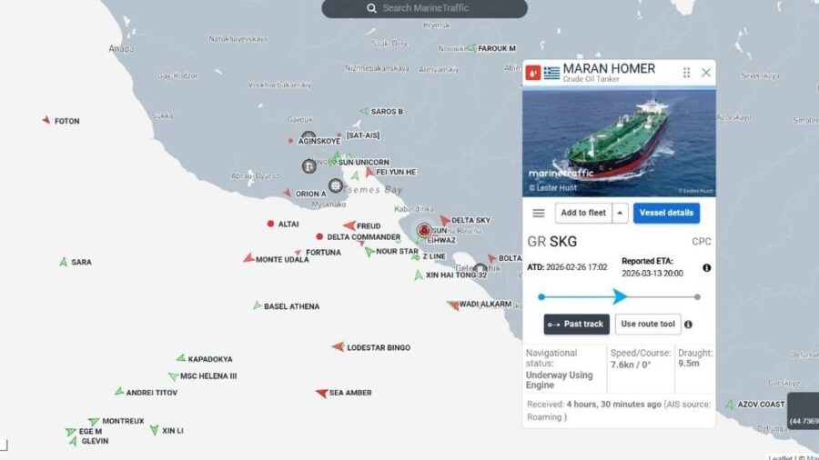Karadeniz’de Yunan bayraklı tanker vuruldu