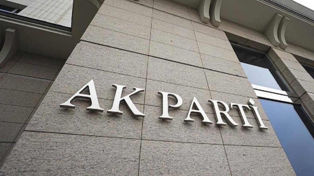 YRP ilçe başkanı istifa edip AK Partiye geçti