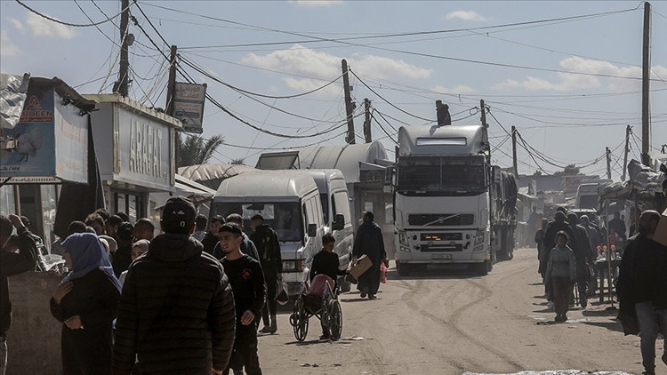 Gazze soykırımında can kaybı 72 bini de aştı