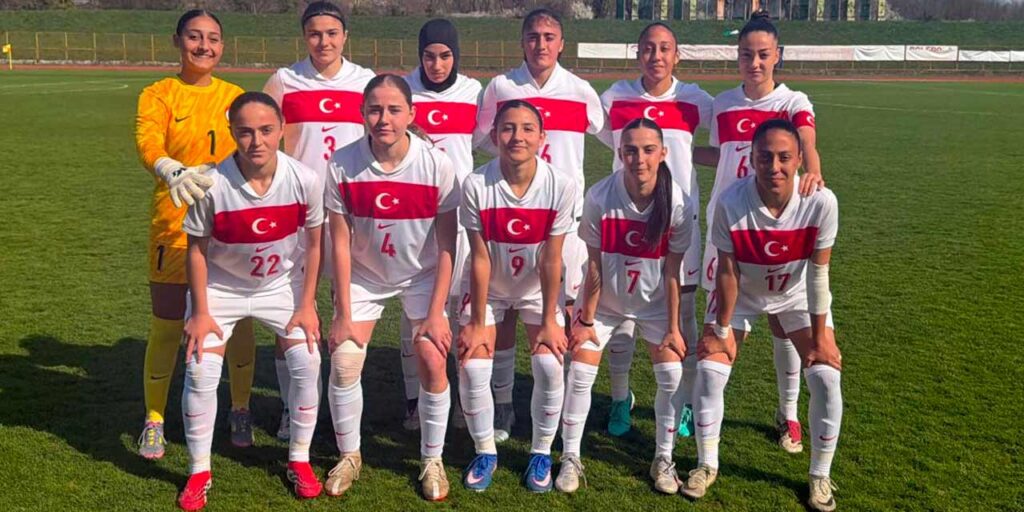 Kadın milliler İtalya’ya yenildi