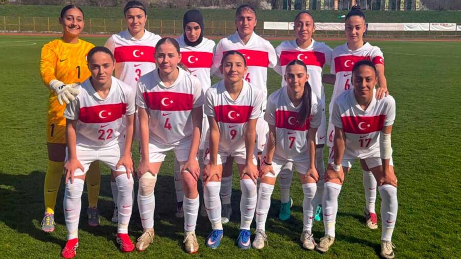 Kadın milliler İtalya’ya yenildi